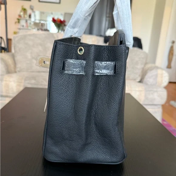 Black Leather Handbag - Picture 6 of 10